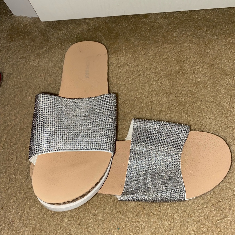 Silver unionbay size 9